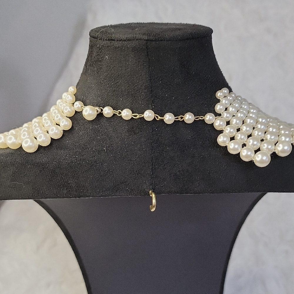 Hong Kong Stamped Pearl Bib Necklace - Picture 6 of 8